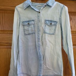 Women’s Button Up